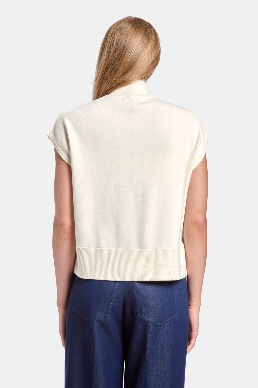 THE CLUB SWEATER